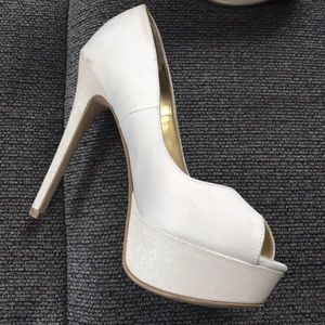 White Sparkly Peep-toe Platform Heels SZ 7